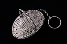 画像2: 純銀製(925)　ビンテージシルバー　アメリカン　バスケット型ティーインフューザー　 (2)