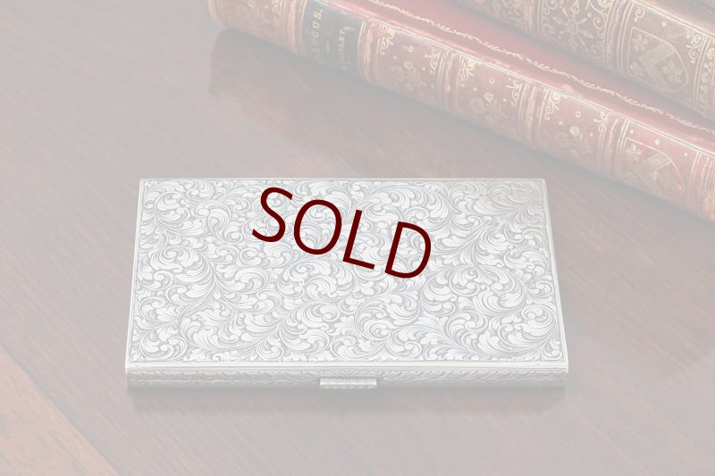 純銀製(800) ドイツ製 手彫りスクロール装飾 シガレットケース