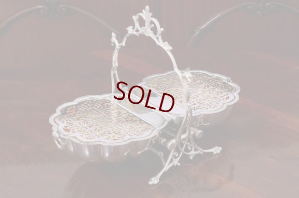 画像9: シルバープレート製　1856年　フェントンブラザーズ　シェル型　美透かし細工　ビスケットウォーマー 