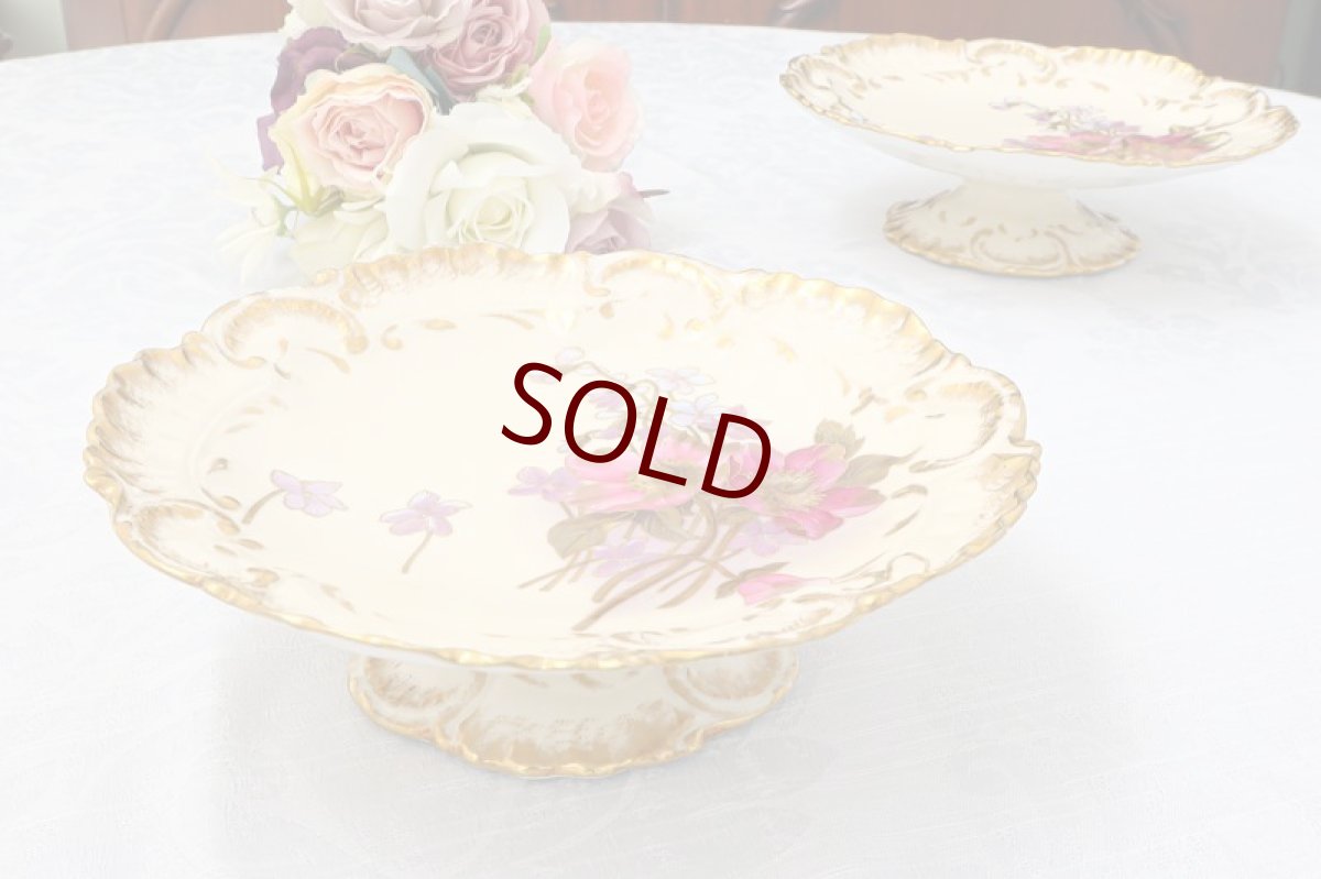 画像2: リモージュ　 1891年 - 1914年 Alfred Lanternier 金彩手描き すみれの花の低ケーキスタンド ペアセット その2　 (2)