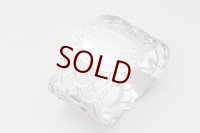 アンティークシルバー 純銀製　透かし細工ピアッシング ナプキンリング