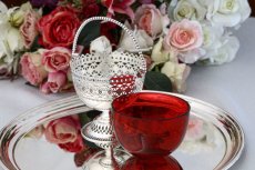 画像7: アンティークシルバー、シルバープレート クランベリーグラス　細かな透かし細工 シュガーバスケット (7)