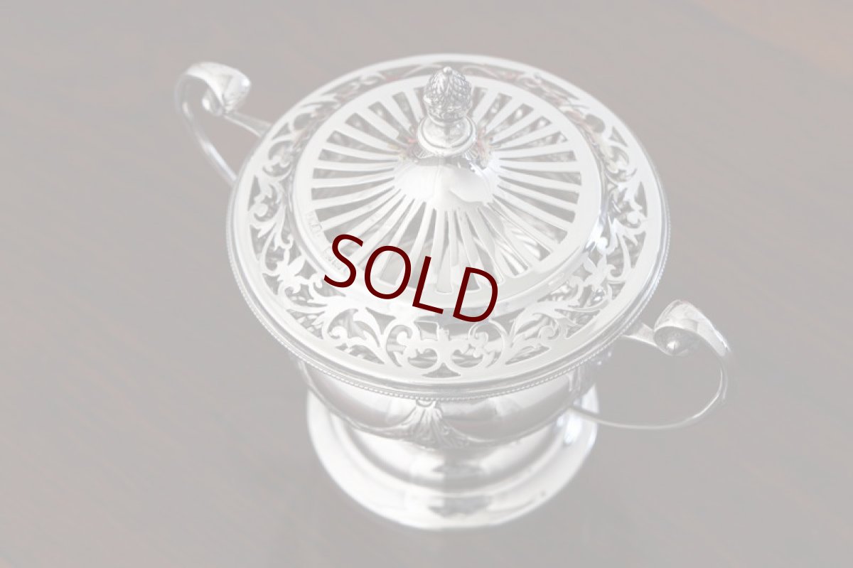 画像3: アンティークシルバー 純銀製 ハンドカットピアスワーク透かし細工 ガーランド装飾 ポプリポット　 (3)