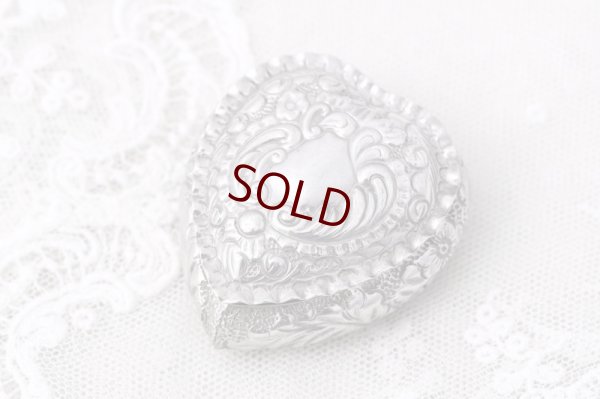 画像2: アンティークシルバー 純銀製(925) ヴィクトリアンロココ ハートのリングボックス