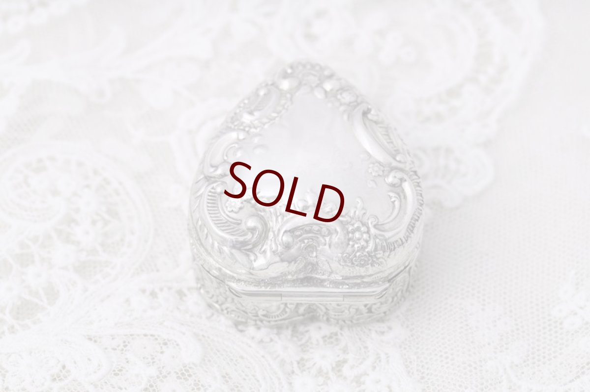 画像6: アンティークシルバー 純銀製(925) ヴィクトリアンロココ ハートのリングボックスその2 (6)