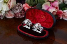 画像1: アンティークシルバー 、純銀製(925) 1900年　美透かし細工  ナプキンリング2組セット (1)