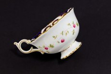 画像9: アンティーク陶磁器　コールポート　総手描き　薔薇とスクロール、金彩　ペア　ティーカップトリオセット (9)