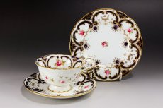 画像3: アンティーク陶磁器　コールポート　総手描き　薔薇とスクロール、金彩　ペア　ティーカップトリオセット (3)