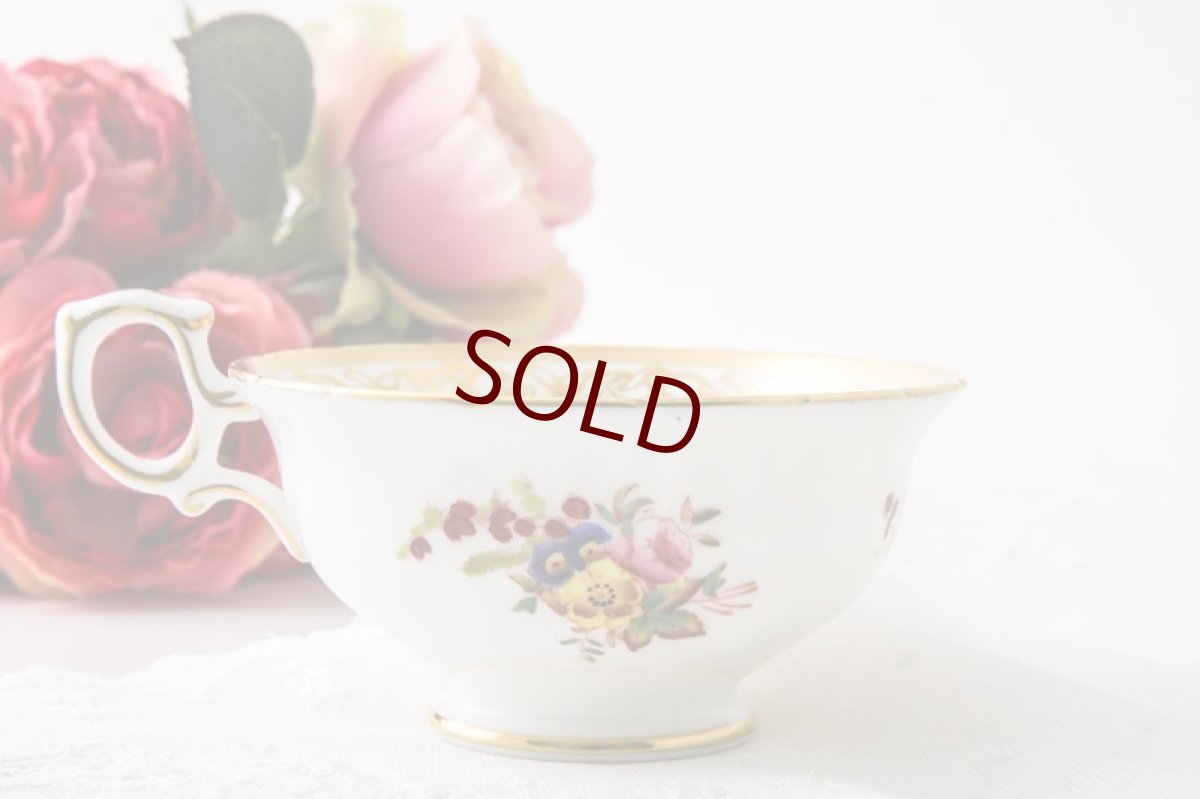 画像3: ヴィンテージ陶磁器　ハマースレイ　手描き　薔薇とガーデンフラワーのブーケ ティーカップトリオセット (3)