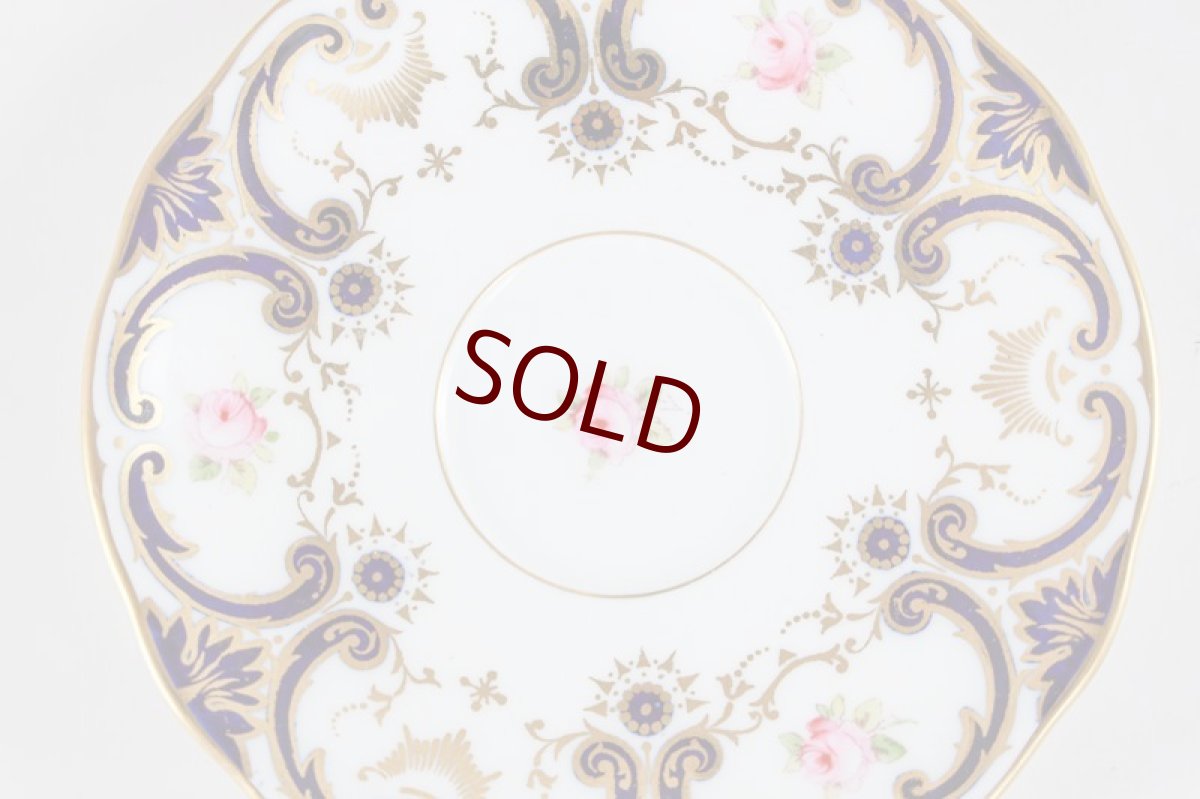 画像16: アンティーク陶磁器　コールポート　総手描き　薔薇とスクロール、金彩　ペア　ティーカップトリオセット (16)