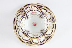 画像18: アンティーク陶磁器　コールポート　総手描き　薔薇とスクロール、金彩　ペア　ティーカップトリオセット (18)