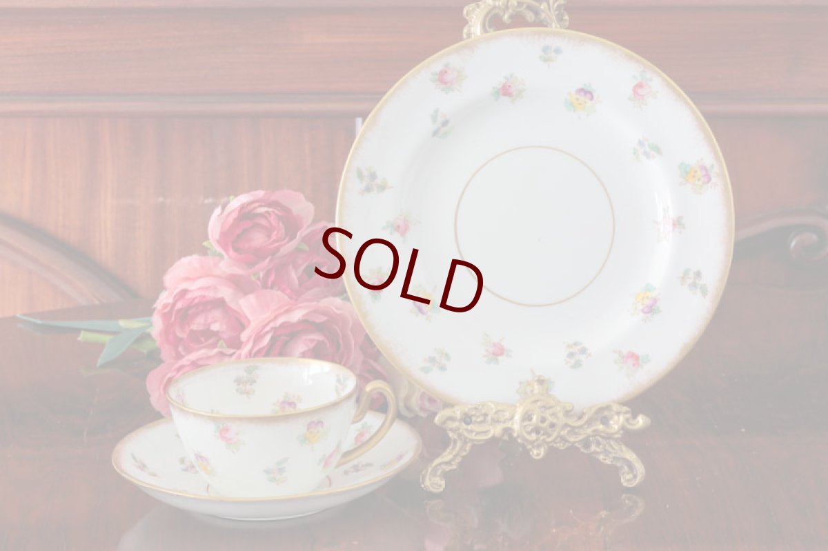 画像1: アンティーク陶磁器　ちらし小花　総手描き　ティーカップトリオセット (1)