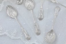 画像6: アンティークシルバー、ヴィクトリア時代後期　マッピン＆ウェッブ　激レア シェル型ティースプーン＆トングセット (6)