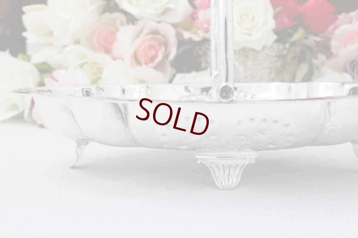 画像3: アンティークシルバー ヴィクトリアン シルバープレート 美彫 薔薇お花とスクロール、ケーキバスケット (3)