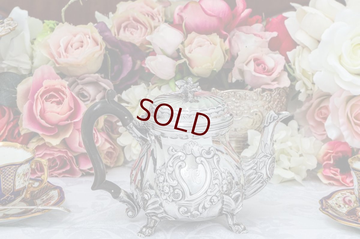 画像1: アンティークシルバー 純銀製(925)1900年 バチェラーサイズ ロココ風　ティーポット (1)