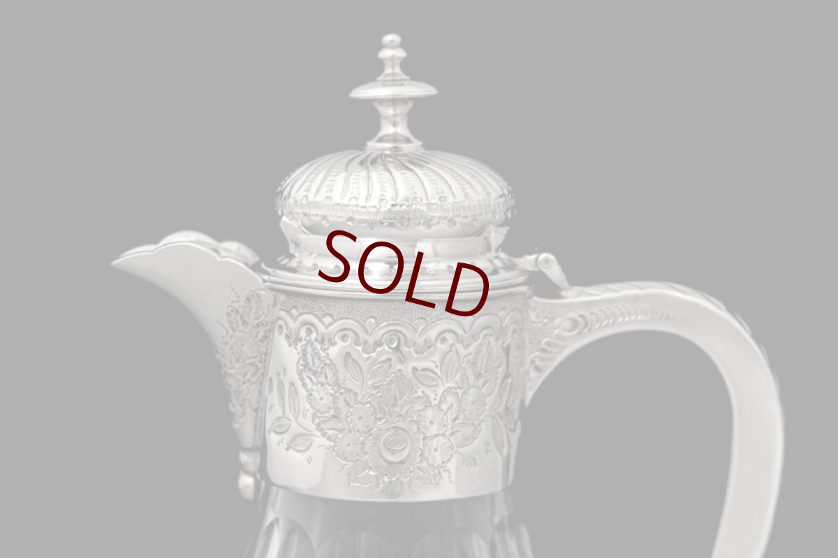 画像4: アンティークシルバー、シルバープレート製、 1900年前後　ハンドカットグラス クラレットジャグ  (4)