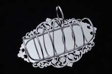 画像1: アンティークシルバー、ヴィクトリア時代後期 葉模様とスクロール ピアスワークのトーストラック (1)