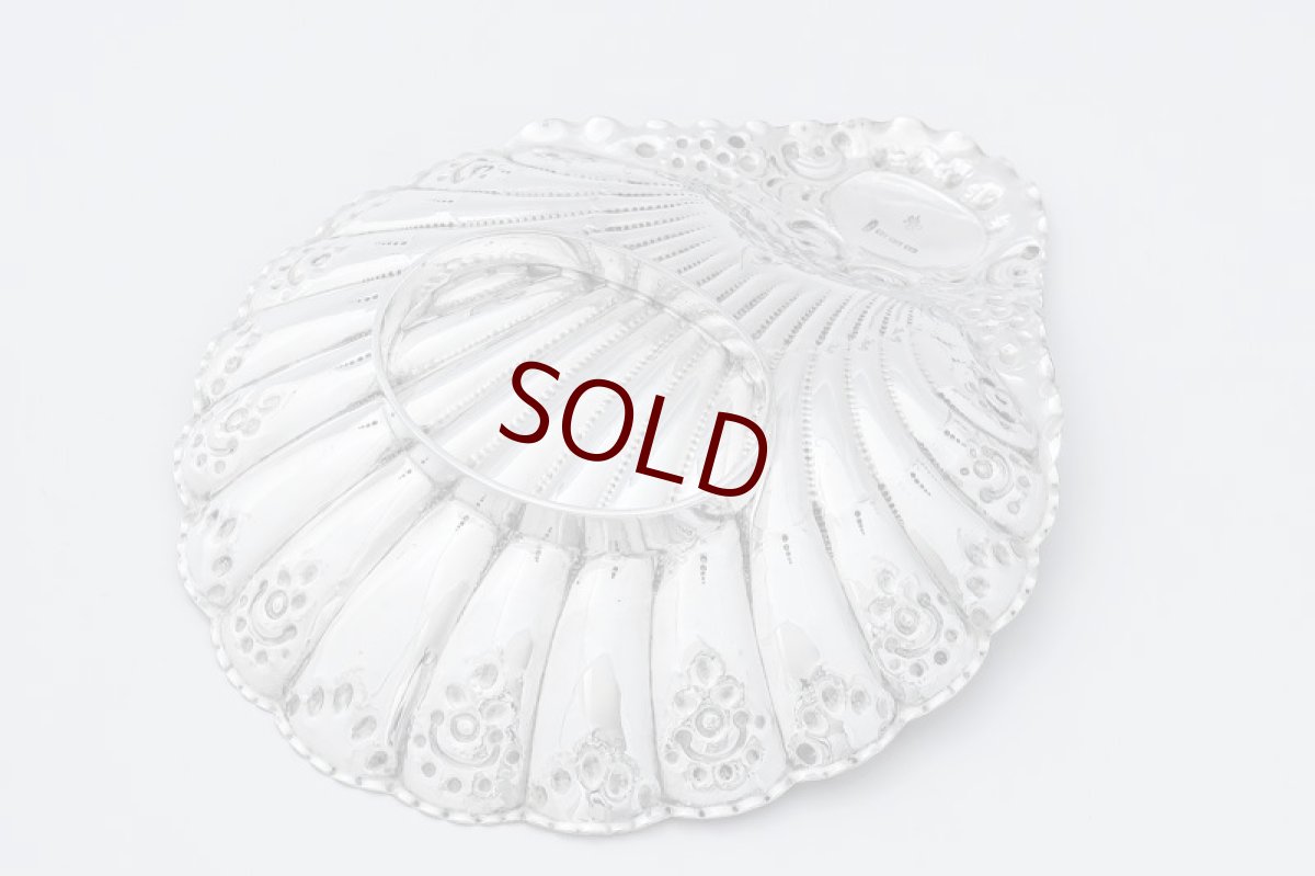 画像6: アンティークシルバー、シルバープレート製 ヴィクトリア時代後期  Atkins Brothers ハンドチェイシング　シェル型　ディッシュ (6)