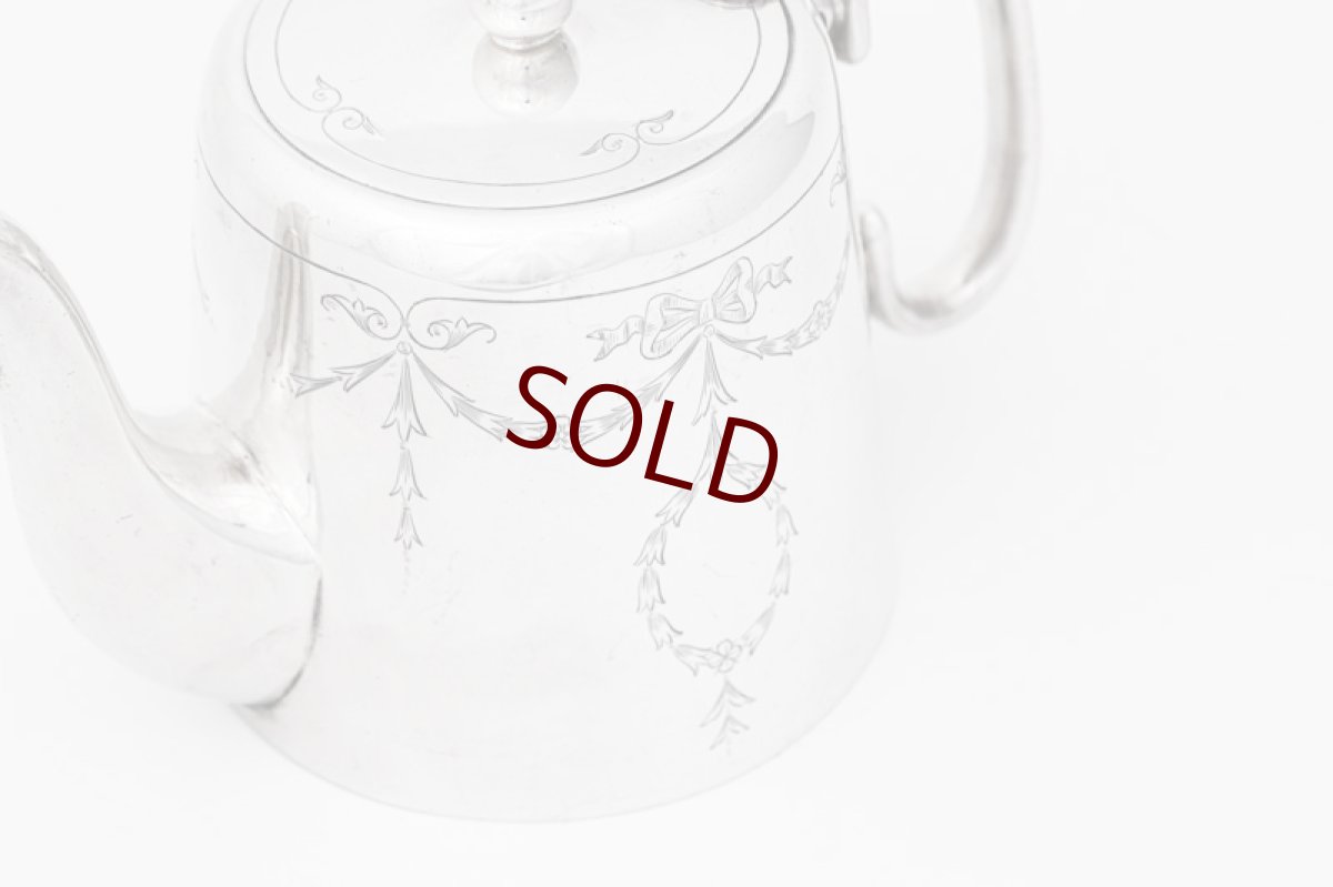 画像3: ヴィンテージシルバー、1930-40年代　手彫りリボンガーランド　ホテルスタイル　ティーポット (3)