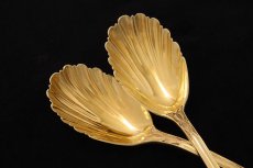 画像4: アンティークシルバー 純銀製(925)  1872年 Chawner & Co. 総金鍍金 ペア　デザートサービングスプーンセット (4)