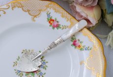 画像1: アンティークシルバー、純銀製(925) 1901年　白蝶貝ハンドル ジャムスプーン (1)