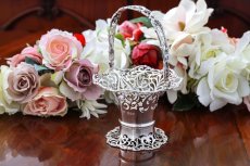 画像2: アンティークシルバー、純銀製（９２５）1910年 マッピン＆ウェッブ　透かし細工が美しい、　フラワーバスケット (2)