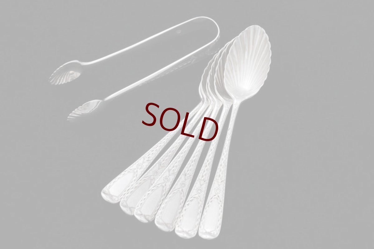 画像4: 純銀製(925)　アンティークシルバー 1898年　ブライトカットハンドル　シェル型ボウル　ティースプーン6本、シュガートングセット (4)