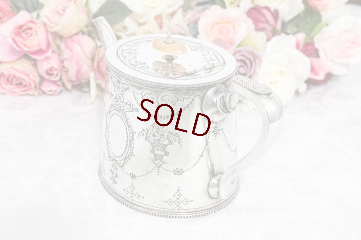 画像5: アンティークシルバー、ｃ.1900　手彫り　フラワーバスケットのガーランド　ティーポット (5)