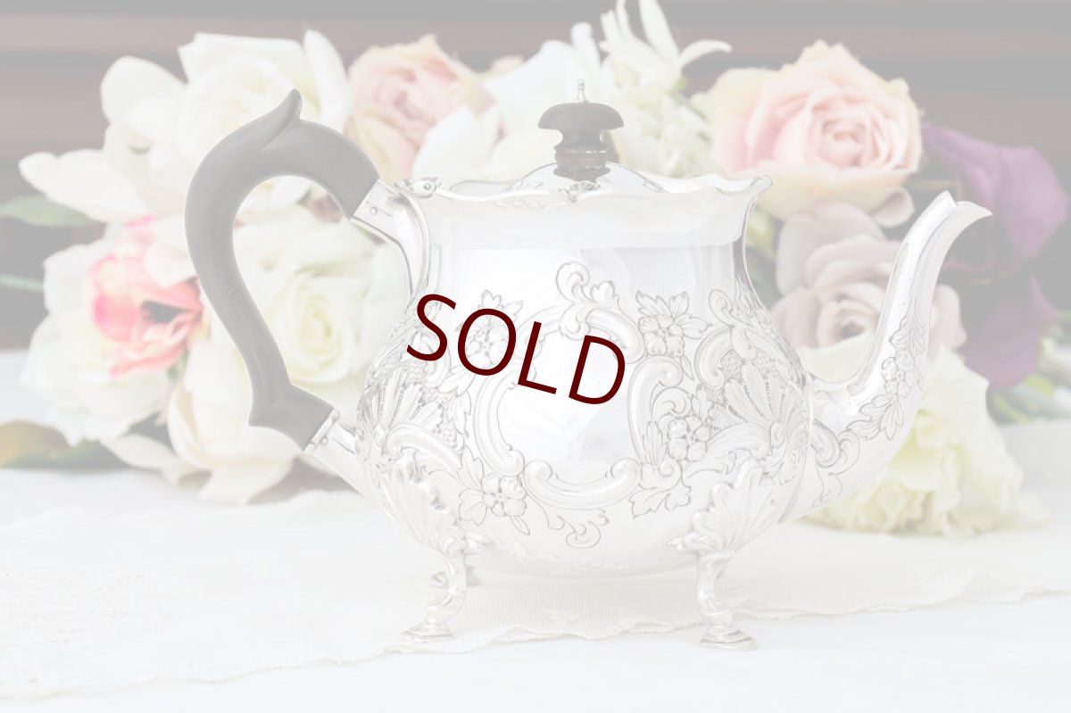 画像7: アンティークシルバー、純銀製（925）1900年 バーナード スクロールとお花のバチェラーサイズ　ティーポット (7)