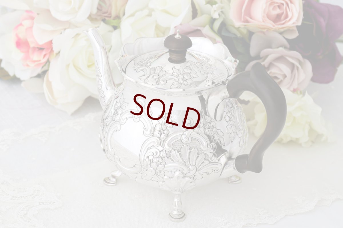 画像5: アンティークシルバー、純銀製（925）1900年 バーナード スクロールとお花のバチェラーサイズ　ティーポット (5)