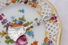 画像1: アンティークシルバー、純銀製(800)ドイツ　透かし細工　お花、葡萄と葉模様のティーキャディースプーン (1)