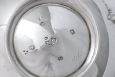 画像9: アンティークシルバー、純銀製(925) 1872&76年  バーナード お花とスクロールのハンドチェイシング  バチェラーサイズ ティーセット (9)