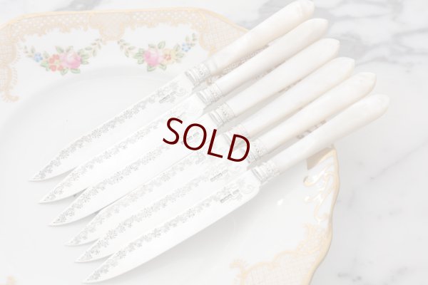 画像8: アンティークシルバー 純銀製(925) 1902年   白蝶貝 お花とスクロール デザートカトラリー12組セット 