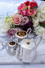 画像11: アンティークシルバー、シルバープレート製　エドウォーディアン　ハンドエングレービング　バチェラーサイズ ティー3点セット (11)