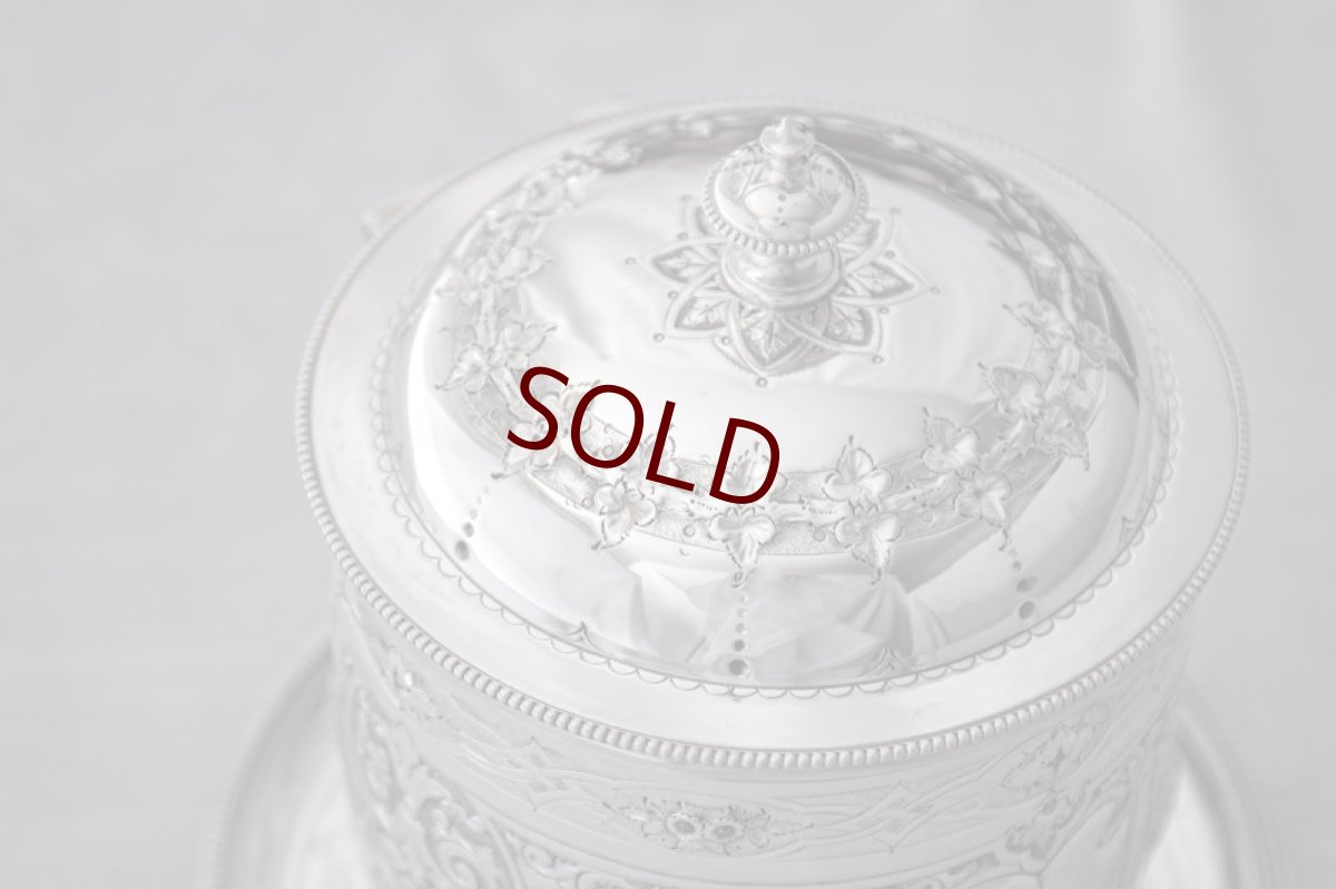 画像8: アンティークシルバー、シルバープレート製　Martin, Hall & Co. ヴィクトリアン  ビスケットボックス (8)