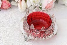 画像2: アンティークシルバー、シルバープレート製 ヴィクトリア時代後期 フリル付き クランベリーグラス ボンボンバスケット/シュガーバスケット (2)