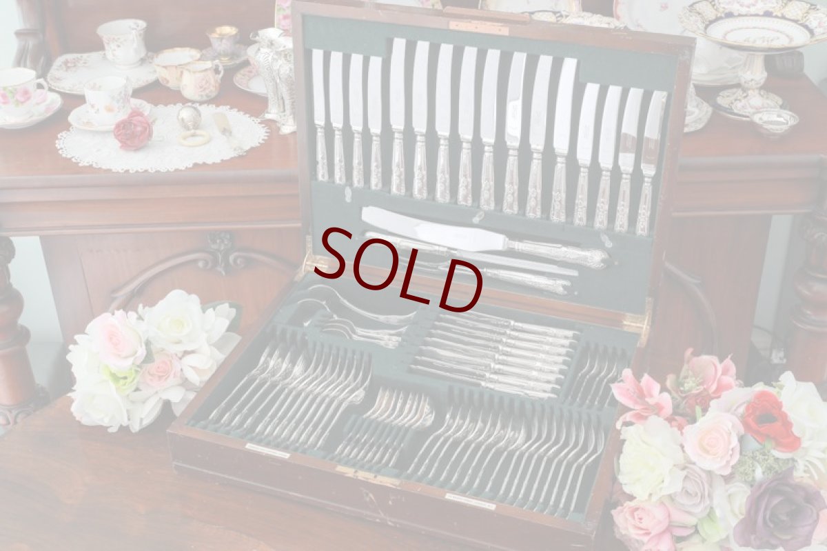 画像1: ヴィンテージシルバー、純銀製(925) Garrard キングスパターン　 ディナーカトラリー81ピースセット (1)