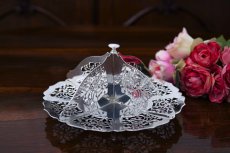 画像4: ヴィンテージ シルバープレート製 美しいピアスワークのサンドイッチトレイ (小） (4)