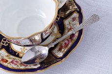 画像10: アンティークシルバー、純銀製（925）1888年　特級　スクロール装飾 ティースプーン＆シュガートングセット (10)