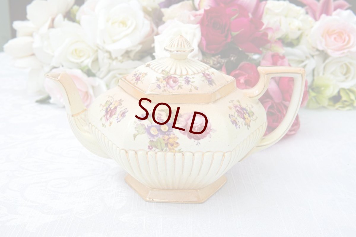 画像1: アンティーク陶器　1920年前後　アイボリーブラッシュ風　薔薇とお花のティーポット (1)