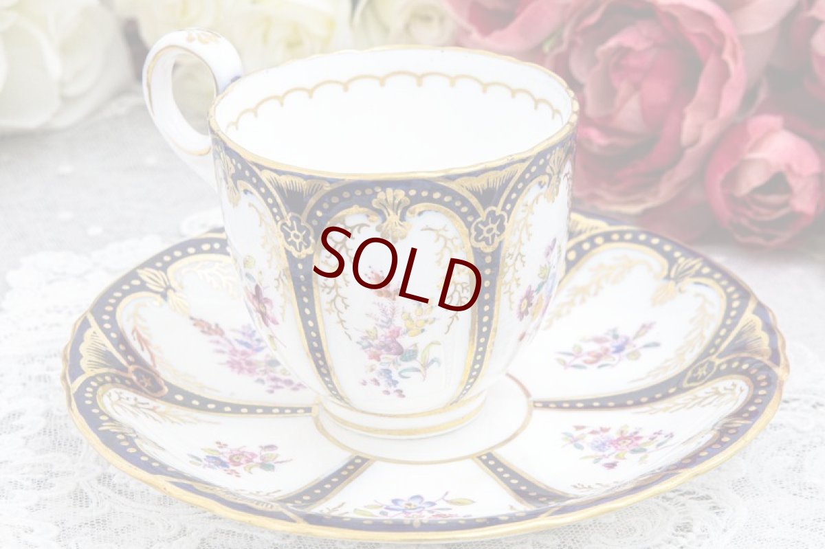 画像5: アンティーク陶磁器　コールポート金彩、コバルトブルー　総手描き　イングリッシュガーデンフラワー　トリオセット (5)