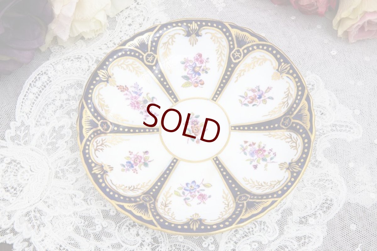 画像9: アンティーク陶磁器　コールポート金彩、コバルトブルー　総手描き　イングリッシュガーデンフラワー　トリオセット (9)