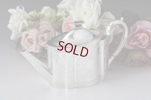 画像4: アンティークシルバー、シルバープレート製 1878年 エルキントン 特級 手彫り（ハンドエングレービング）　ティー3点セット