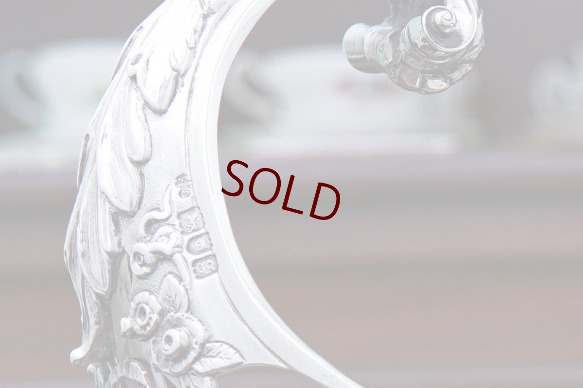 画像11: アンティークシルバー、純銀製（925）1902年　特級品　エルキントン　手作業の鋳金透かし細工　貴族の館の花入れ（ジャーディニエール）/フルーツバスケット (11)