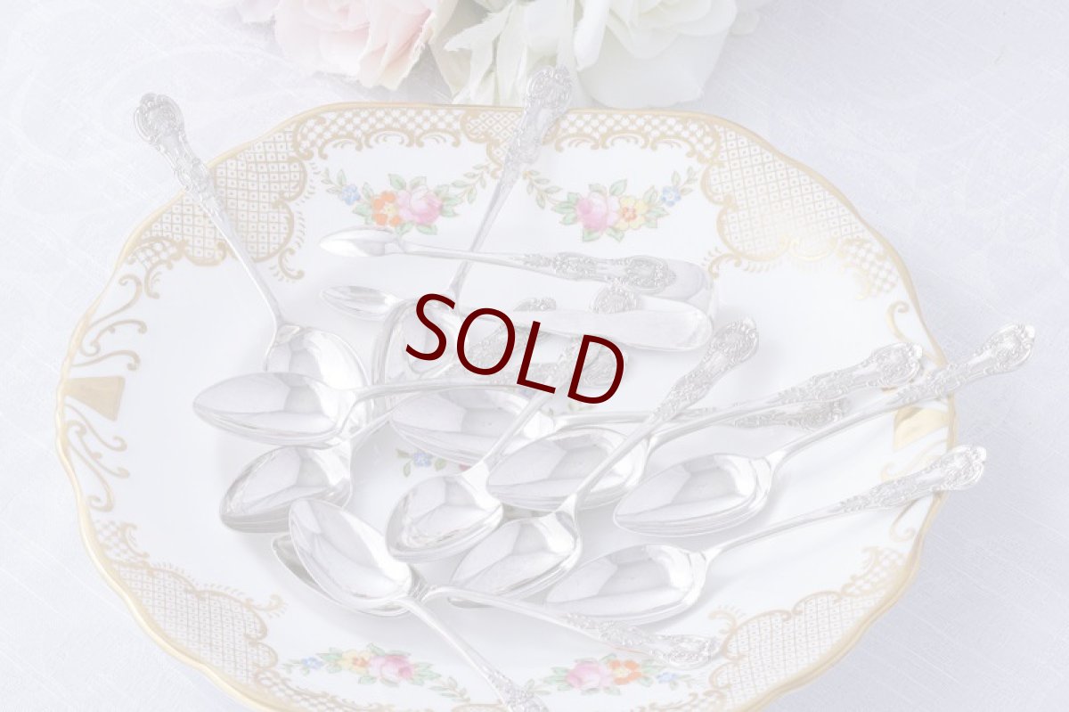 画像4: アンティークシルバー シルバープレート製　ヴィクトリア時代後期　クイーンズパターン ティースプーン6本 & シュガートング セット (4)