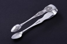 画像8: アンティークシルバー シルバープレート製　ヴィクトリア時代後期　クイーンズパターン ティースプーン6本 & シュガートング セット (8)