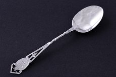 画像7: アンティークシルバー 純銀製（925）1912年 透かしとねじりハンドル ティースプーン 6本 & シュガートングセット  (7)