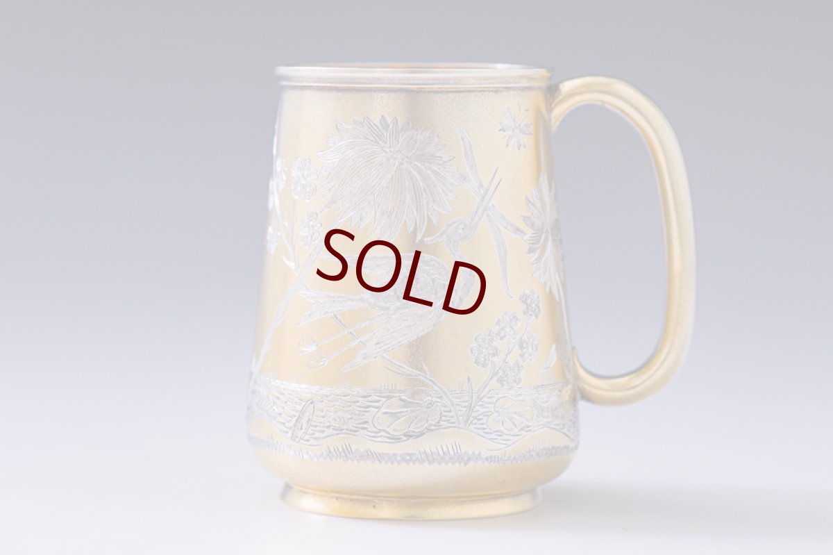 画像2: アンティークシルバー、純銀製（925）1880年　ギルド　手彫り　ジャポニズム　クリスニングカップ (2)