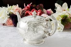 画像3: アンティークシルバー、シルバープレート製、ヴィクトリアン ロココ　Martin, Hall & Co.薔薇とお花　スクロールの打ち出しティーポット (3)