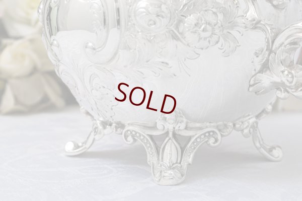 画像4: アンティークシルバー、アンティーク銀器　シルバープレート製　ヴィクトリア時代中期　ヴィクトリアンロココスタイル　手彫り打ち出し　ティーポット